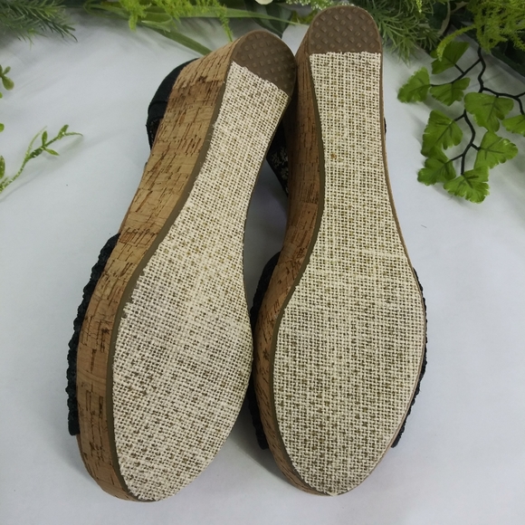Toms Women's Crochet Overlay Cork Wedge Sandals Ankle Strap Size W 7.5 - Picture 5 of 9